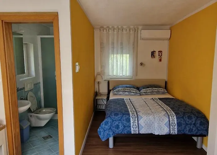 Rooms Jurca